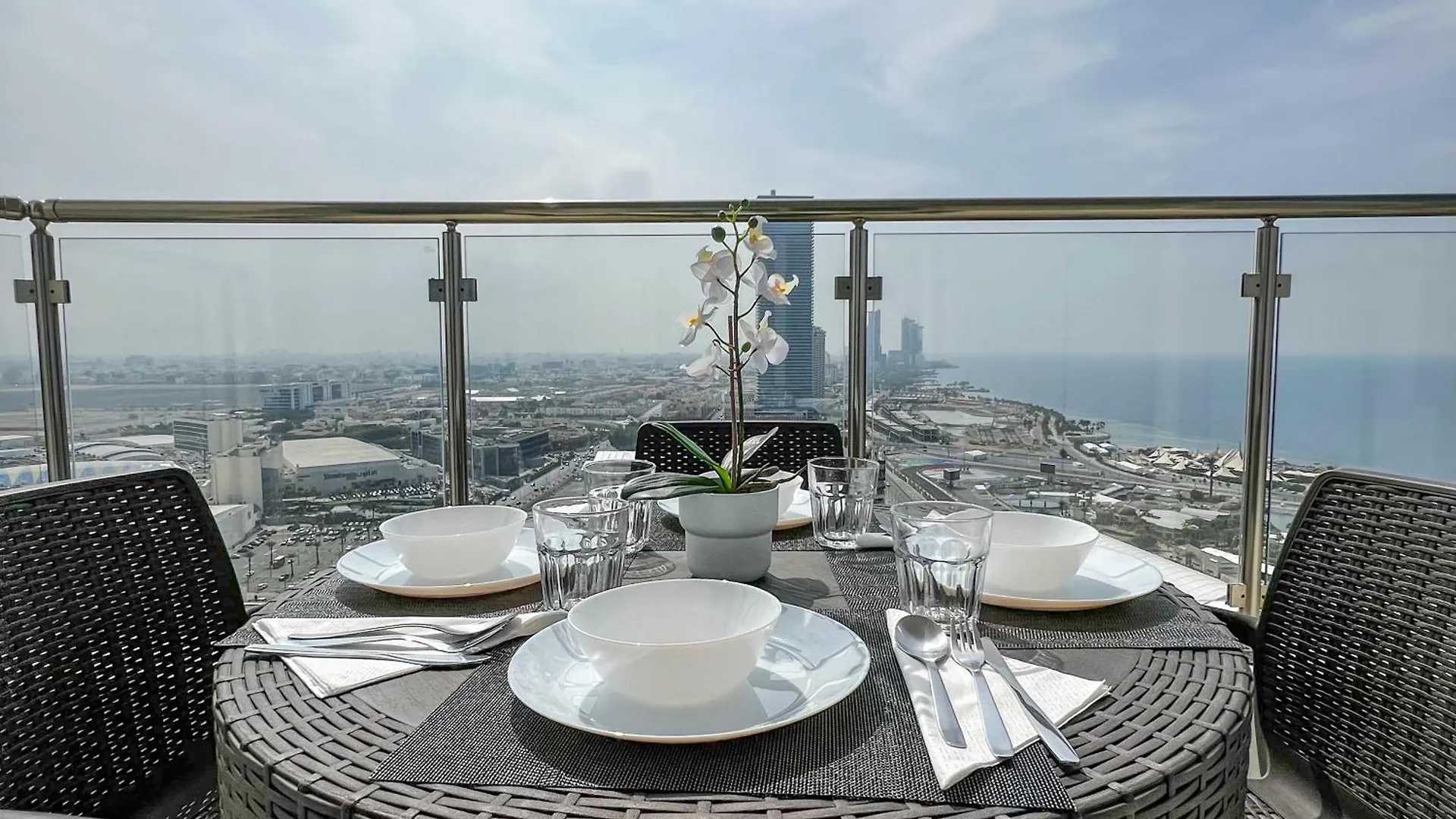 Sky-High Villa فيلا عنان السماء جدة شقة